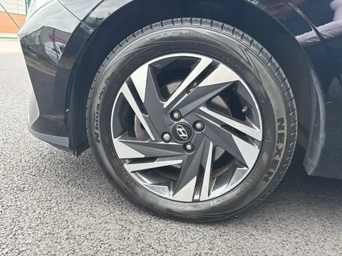 EF71AWH Hyundai i20 1.0T GDi 48V MHD SE Connect 5dr DCT Thumbnail #17