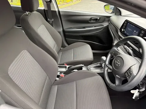 EF71AWH Hyundai i20 1.0T GDi 48V MHD SE Connect 5dr DCT Thumbnail #21