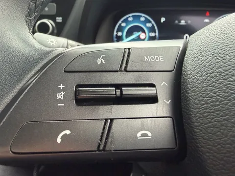 EF71AWH Hyundai i20 1.0T GDi 48V MHD SE Connect 5dr DCT Thumbnail #23