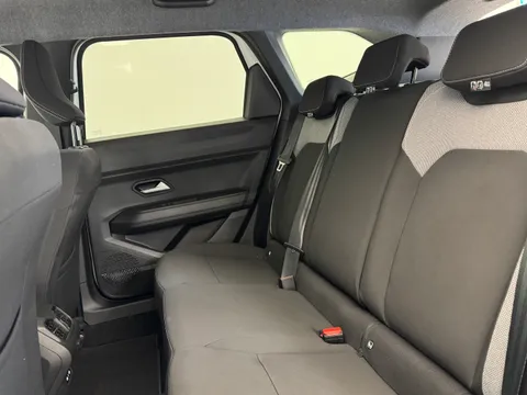 DV75PVK Dacia Bigster 1.8 Hybrid 155 Journey 5dr Auto Thumbnail #10