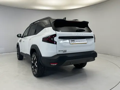 DV75PVK Dacia Bigster 1.8 Hybrid 155 Journey 5dr Auto Thumbnail #8