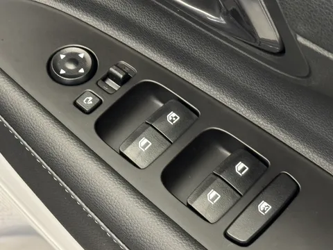 DX75XHP Hyundai i20 1.0T GDi 90 Tech Line 5dr Thumbnail #18