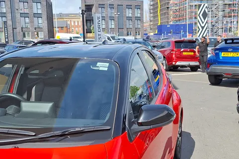 KC21HBZ Toyota Yaris 1.5 Hybrid Launch Edition 5dr CVT Thumbnail #33