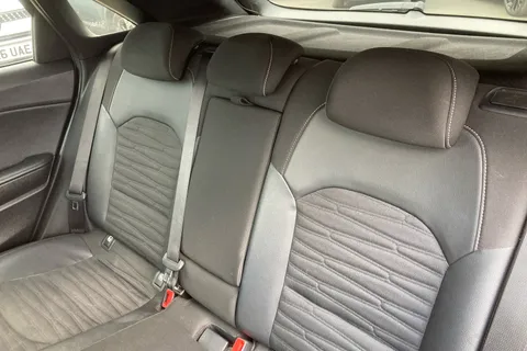 CE73LHD Kia Ceed 1.5T GDi ISG GT-Line 5dr Thumbnail #10