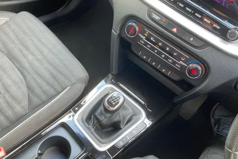 CE73LHD Kia Ceed 1.5T GDi ISG GT-Line 5dr Thumbnail #13