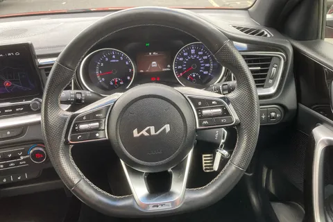 CE73LHD Kia Ceed 1.5T GDi ISG GT-Line 5dr Thumbnail #18
