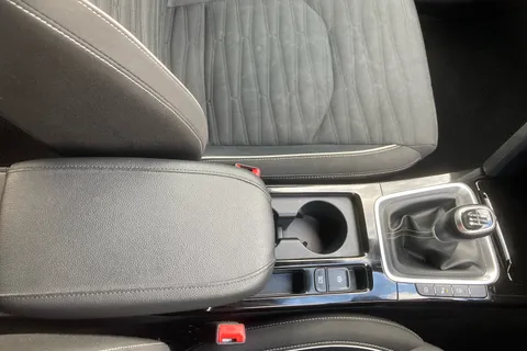 CE73LHD Kia Ceed 1.5T GDi ISG GT-Line 5dr Thumbnail #22
