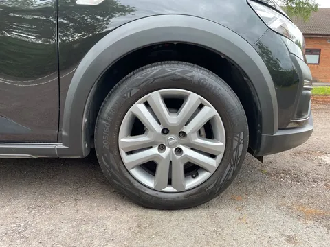DY72NDZ Dacia Sandero Stepway 1.0 TCe Bi-Fuel Comfort 5dr Thumbnail #31