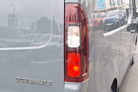VA23CFF Renault Trafic SL30 Blue dCi 130 Advance Van Thumbnail #5