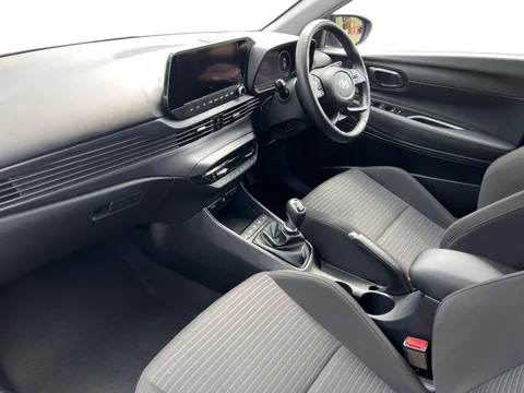 MK71NUM Hyundai i20 1.0T GDi 48V MHD Premium 5dr Thumbnail #5
