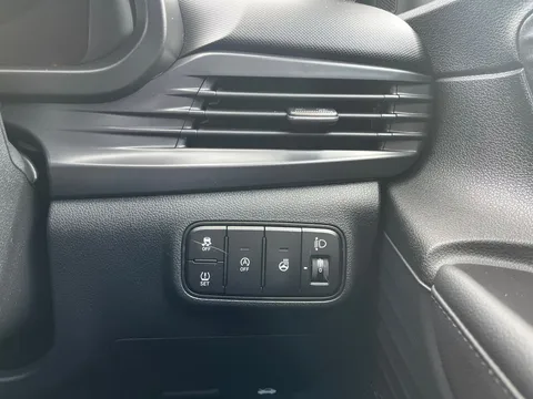 MK71NUM Hyundai i20 1.0T GDi 48V MHD Premium 5dr Thumbnail #20