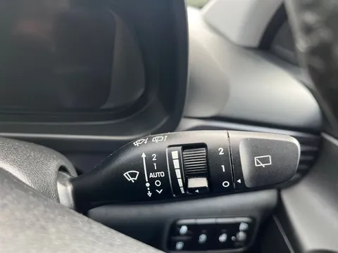 MK71NUM Hyundai i20 1.0T GDi 48V MHD Premium 5dr Thumbnail #21