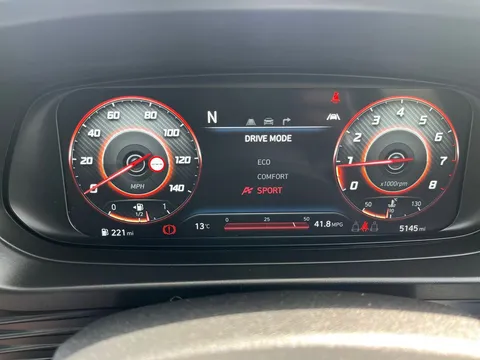 MK71NUM Hyundai i20 1.0T GDi 48V MHD Premium 5dr Thumbnail #25