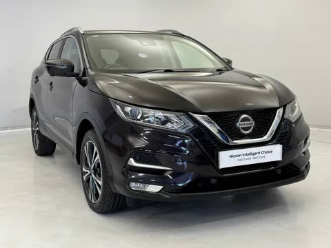 2 of 36 for Nissan Qashqai 1.5 dCi N-Connecta 5dr