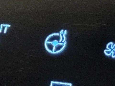 PX25ZYV Hyundai Santa Fe 1.6 TGDi Hybrid Calligraphy 5dr 4WD Auto Thumbnail #36