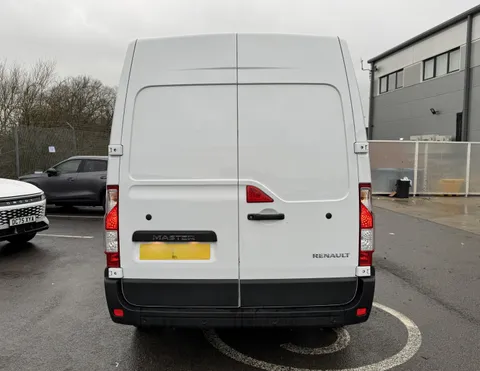 HT23KCG Renault Master LM35dCi 135 Business+ Medium Roof Van Thumbnail #7
