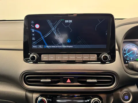 FX22ZFA Hyundai Kona 1.6 GDi Hybrid Premium 5dr DCT Thumbnail #17