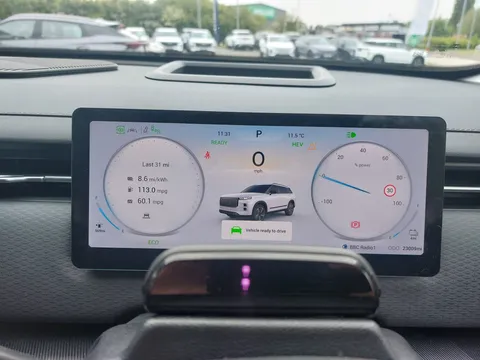 24 of 40 for Jaecoo 7 1.5T SHS Luxury 5dr Auto
