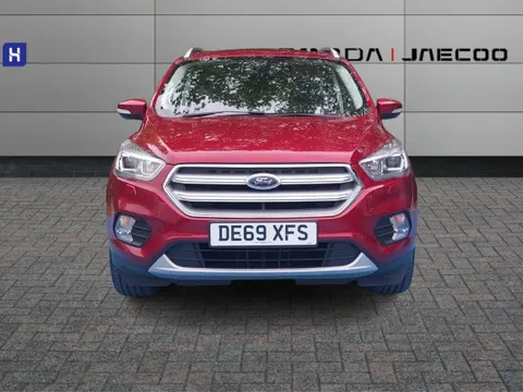DE69XFS Ford Kuga 1.5 EcoBoost Titanium Edition 5dr 2WD Thumbnail #3