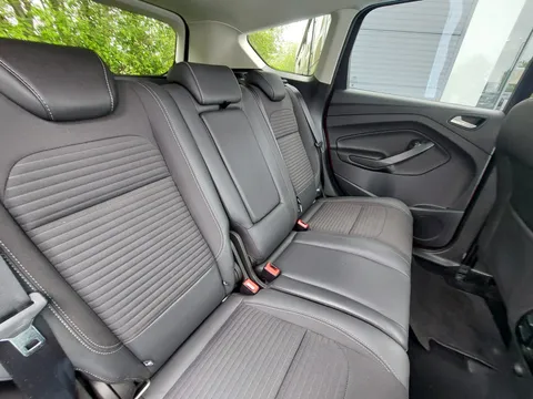 DE69XFS Ford Kuga 1.5 EcoBoost Titanium Edition 5dr 2WD Thumbnail #13