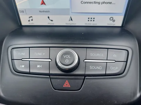 DE69XFS Ford Kuga 1.5 EcoBoost Titanium Edition 5dr 2WD Thumbnail #23