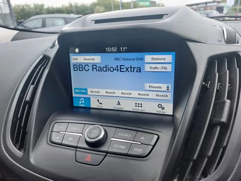 DE69XFS Ford Kuga 1.5 EcoBoost Titanium Edition 5dr 2WD Thumbnail #26