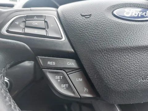DE69XFS Ford Kuga 1.5 EcoBoost Titanium Edition 5dr 2WD Thumbnail #29