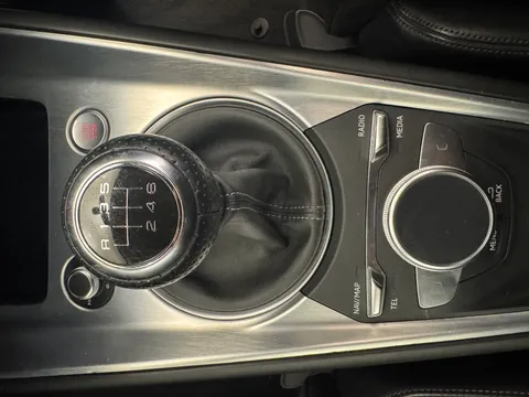 DU66DBY Audi TT 1.8T FSI S Line 2dr Thumbnail #13