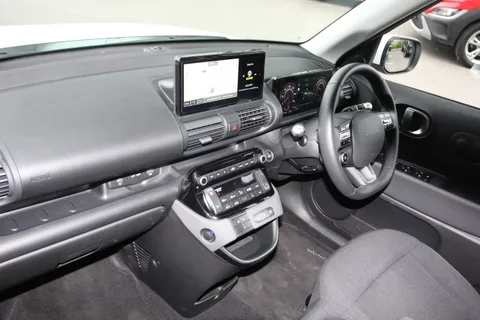 DL25YZZ Hyundai Inster 85kW 02 49kWh 5dr Auto Thumbnail #8