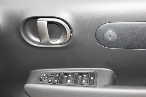 DL25YZZ Hyundai Inster 85kW 02 49kWh 5dr Auto Thumbnail #13