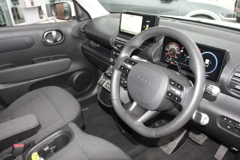 DL25YZZ Hyundai Inster 85kW 02 49kWh 5dr Auto Thumbnail #14