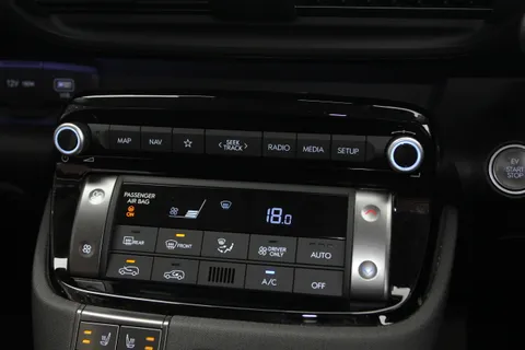 DL25YZZ Hyundai Inster 85kW 02 49kWh 5dr Auto Thumbnail #24