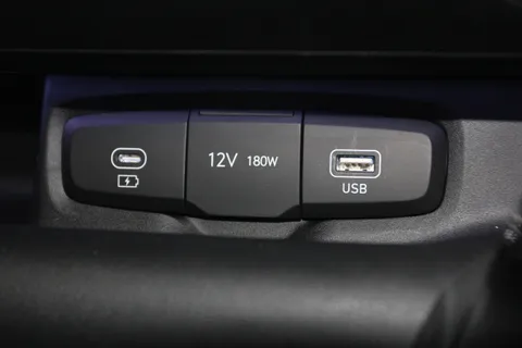 DL25YZZ Hyundai Inster 85kW 02 49kWh 5dr Auto Thumbnail #25