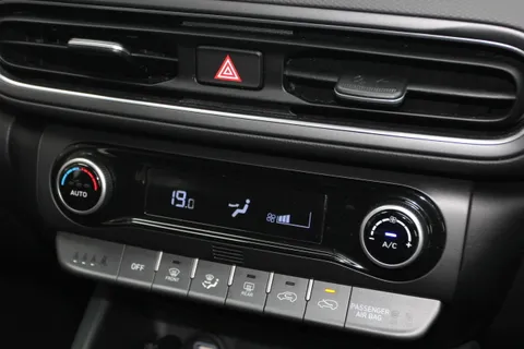 25 of 36 for Hyundai Kona 1.0 TGDi 48V MHEV Premium 5dr