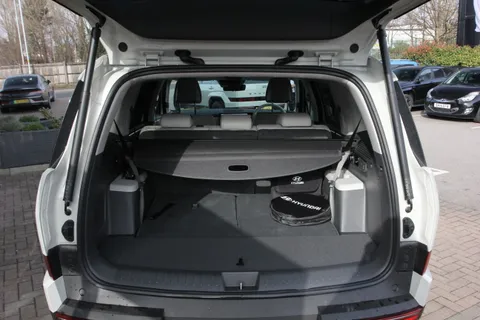 DV75BAO Hyundai Santa Fe 1.6 TGDi Plug-in Hybrid Ultimate 5dr 4WD Auto Thumbnail #15