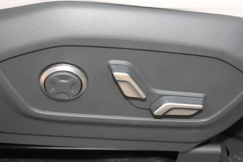 DV75BAO Hyundai Santa Fe 1.6 TGDi Plug-in Hybrid Ultimate 5dr 4WD Auto Thumbnail #25