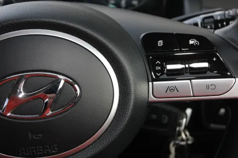PE72AVF Hyundai Tucson 1.6 TGDi 48V MHD SE Connect 5dr 2WD DCT Thumbnail #7