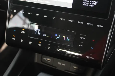PE72AVF Hyundai Tucson 1.6 TGDi 48V MHD SE Connect 5dr 2WD DCT Thumbnail #40