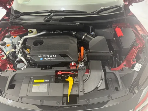 LV75HPC Nissan Qashqai 1.5 E-Power N-Connecta 5dr Auto Thumbnail #26