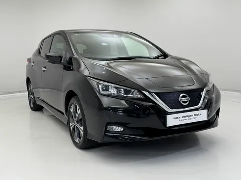 VE70OOJ Nissan LEAF 160kW e+ Tekna 62kWh 5dr Auto Thumbnail #2