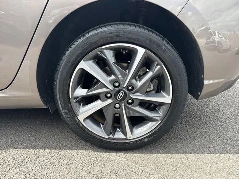 DS21YPE Hyundai i30 1.0T GDi Premium 5dr DCT Thumbnail #19