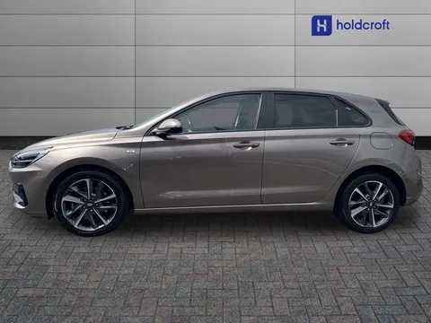 DS21YPE Hyundai i30 1.0T GDi Premium 5dr DCT Thumbnail #8