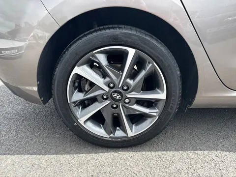 DS21YPE Hyundai i30 1.0T GDi Premium 5dr DCT Thumbnail #22