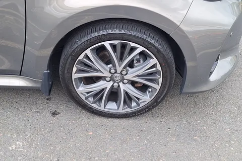 MD72LAO Toyota Yaris 1.5 Hybrid Excel 5dr CVT Thumbnail #5