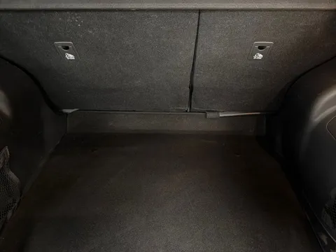 18 of 25 for Nissan LEAF 160kW e+ N-Connecta 62kWh 5dr Auto