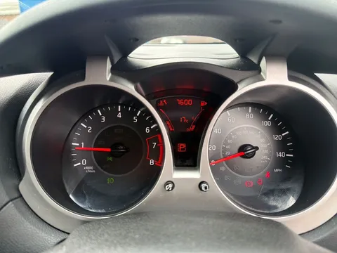 12 of 25 for NISSAN JUKE 1.6 N-Connecta 5dr Xtronic
