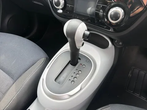 22 of 25 for NISSAN JUKE 1.6 N-Connecta 5dr Xtronic