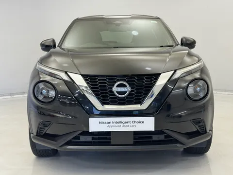 DS25ZVH Nissan Juke 1.0 DiG-T N-Connecta 5dr DCT Thumbnail #4