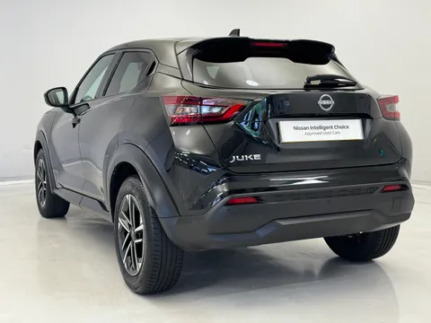 DS25ZVH Nissan Juke 1.0 DiG-T N-Connecta 5dr DCT Thumbnail #10