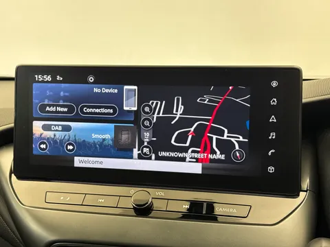 DS25ZVH Nissan Juke 1.0 DiG-T N-Connecta 5dr DCT Thumbnail #24